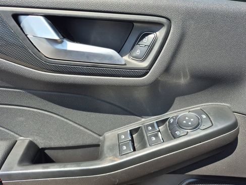 Used 2024 Ford Escape ST-Line image 8