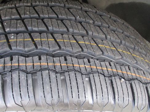 Used 2019 Chevrolet Tahoe LT w/ LT Signature Package image 10