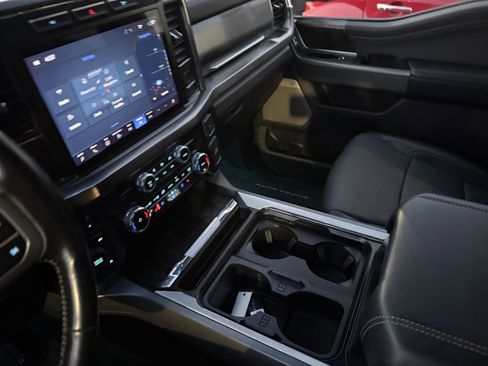 Used 2024 Ford F250 Lariat image 13