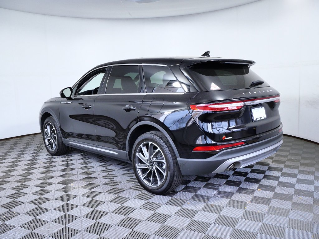 Certified 2023 Lincoln Corsair AWD w/ Equipment Group 101A image 4