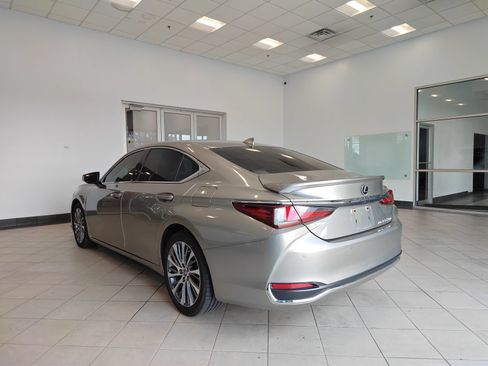 Used 2021 Lexus ES 250 w/ Premium Package AWD/4WD image 5