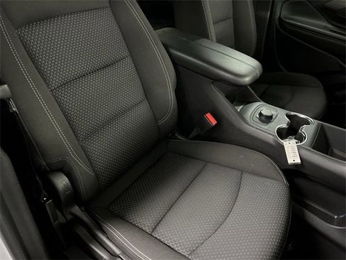 Certified 2024 GMC Terrain SLE image 27