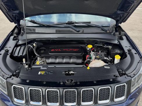 Used 2018 Jeep Compass Sport w/ Tech Group image 19