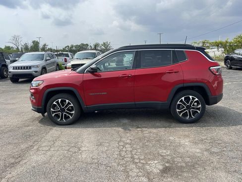 Used 2023 Jeep Compass Limited AWD/4WD image 7