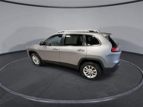 Used 2019 Jeep Cherokee Latitude w/ Cold Weather Group image 6