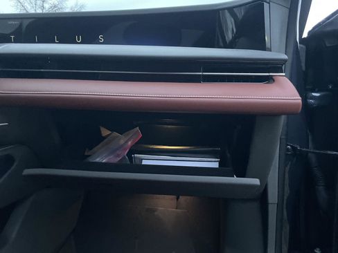 Used 2024 Lincoln Nautilus Black Label image 36