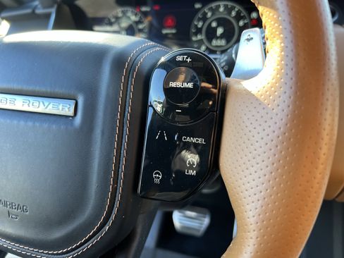 Used 2022 Land Rover Range Rover Sport SVR image 21