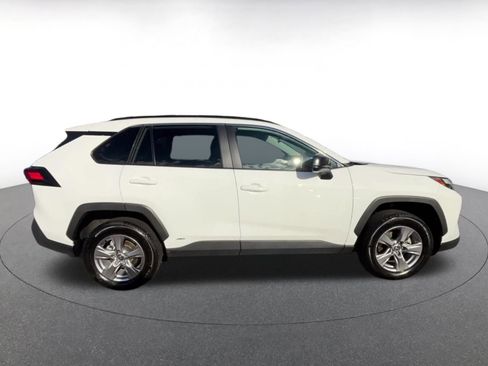 Used 2025 Toyota RAV4 LE image 16