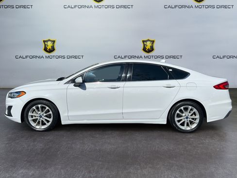 Used 2020 Ford Fusion SE FWD image 2