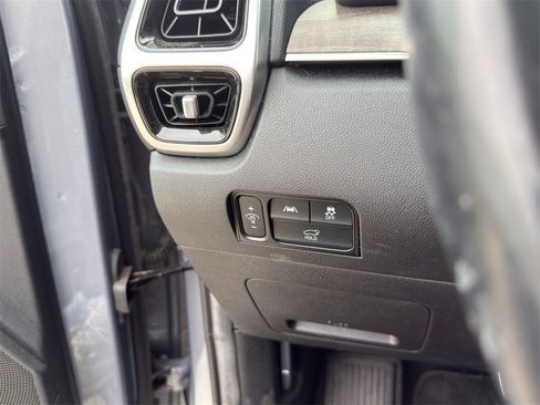 Used 2021 Kia Sorento SX Prestige image 28