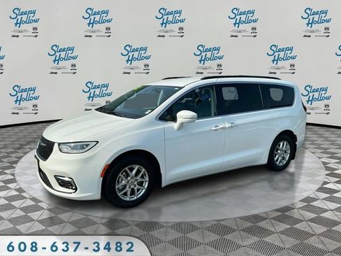 Used 2022 Chrysler Pacifica Touring-L FWD image 1