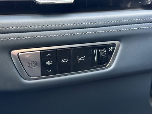 New 2025 Cadillac Escalade IQ Sport 2 image 28