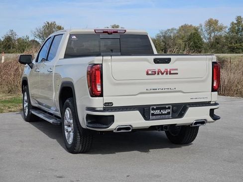New 2026 GMC Sierra 1500 Denali w/ Technology Package image 3