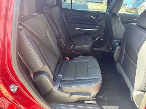 New 2026 Chevrolet Traverse High Country image 29