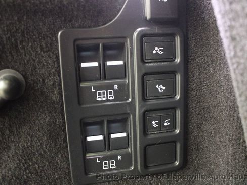 Used 2022 Land Rover Discovery HSE R-Dynamic AWD/4WD image 44