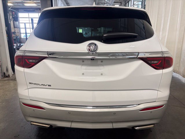 Used 2023 Buick Enclave Essence FWD image 5