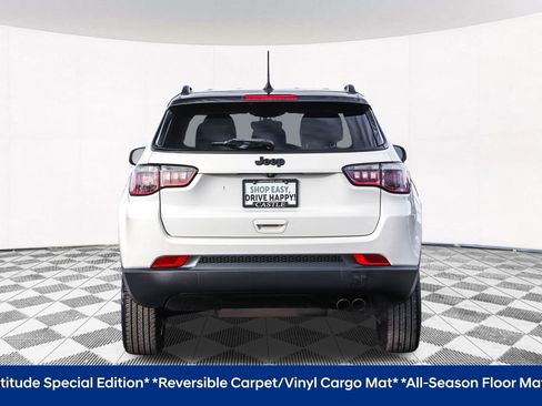 Used 2018 Jeep Compass Altitude w/ Popular Equipment Group image 14