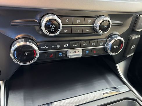 Used 2022 Ford F150 Raptor w/ Convenience Package image 19