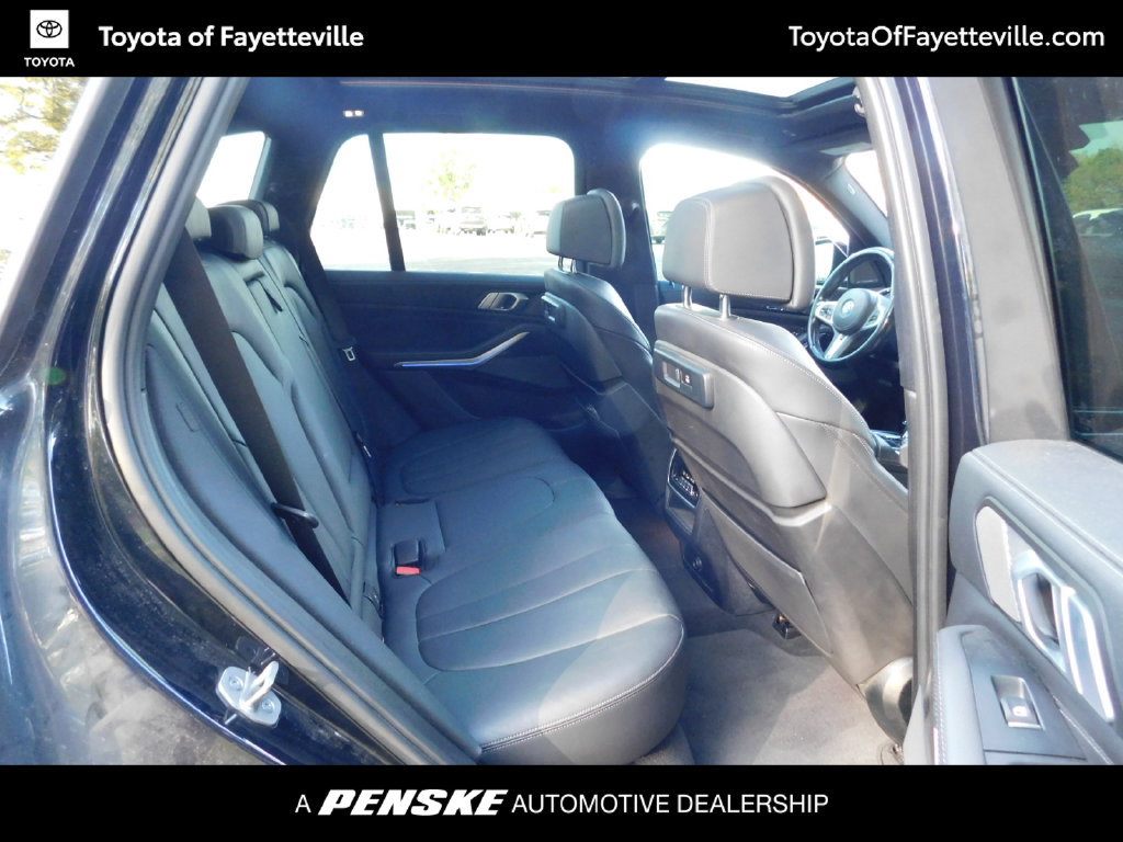 Used 2022 BMW X5 M50i AWD/4WD image 11