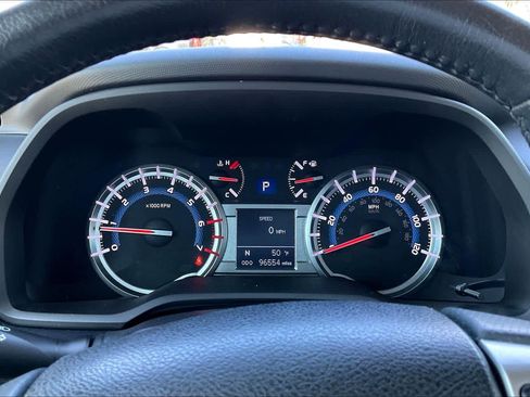 Used 2018 Toyota 4Runner Limited AWD/4WD image 26