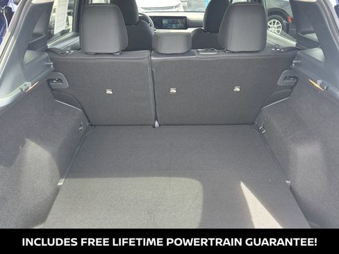 Certified 2025 Nissan Kicks SV FWD image 11