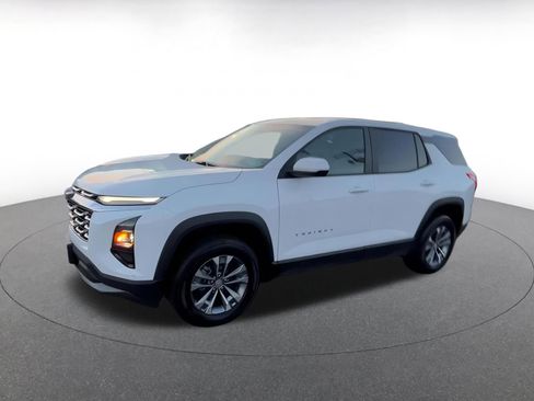 Used 2025 Chevrolet Equinox LT image 8