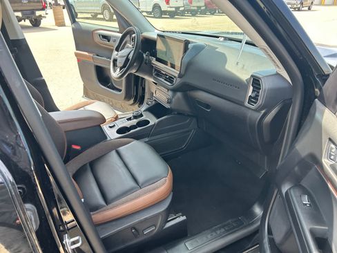 Used 2025 Ford Bronco Sport Outer Banks w/ Outer Banks Tech Package+ AWD/4WD image 17
