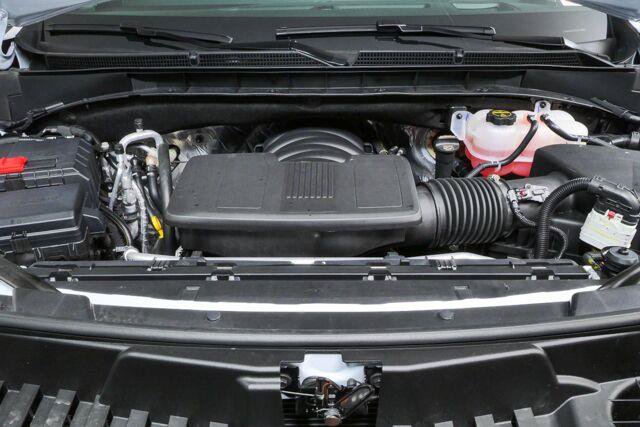 Certified 2026 Cadillac Escalade ESV Platinum Sport w/ LPO, ONYX Package AWD/4WD image 36
