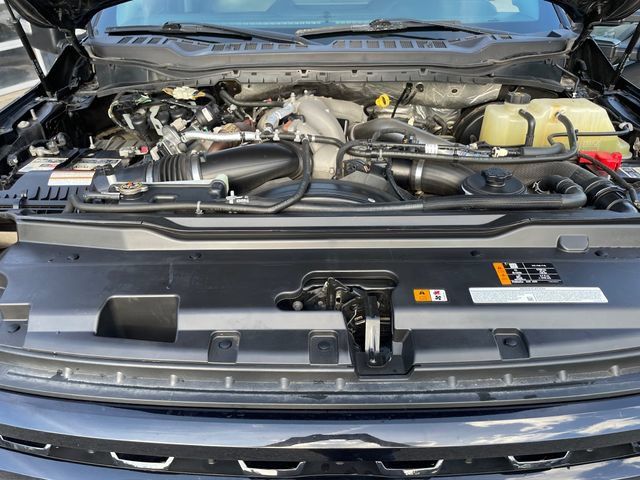 Used 2023 Ford F250 Lariat w/ Black Appearance Package AWD/4WD image 31