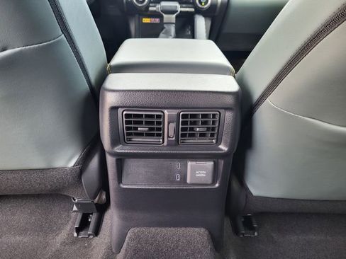 Used 2025 Toyota 4Runner Trailhunter image 13