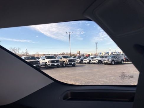 Used 2023 Ford Explorer Limited w/ Limited Technology Package image 53