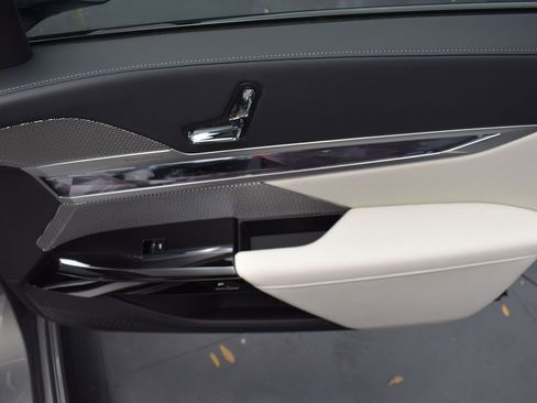 New 2025 BMW i7 eDrive50 w/ Executive Package RWD image 23