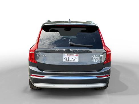 Used 2022 Volvo XC90 T8 Inscription w/ Advanced Package AWD/4WD image 4