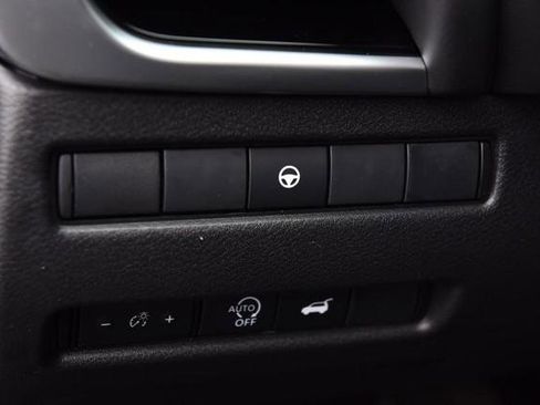 New 2026 Nissan Rogue SV image 12