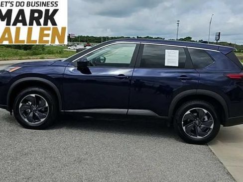 Used 2025 Nissan Rogue SV FWD image 5