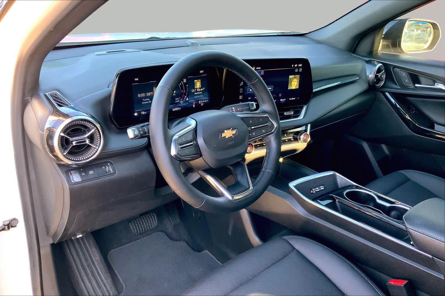 Certified 2025 Chevrolet Equinox LT FWD image 17