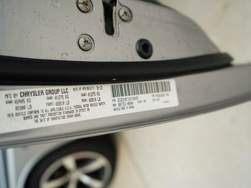 Used 2014 Dodge Challenger R/T RWD image 39