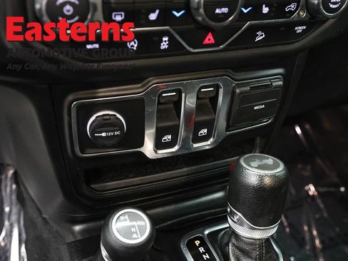 Used 2020 Jeep Wrangler Sport AWD/4WD image 21