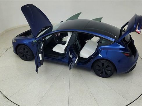 Used 2025 Tesla Model 3 Long Range image 83