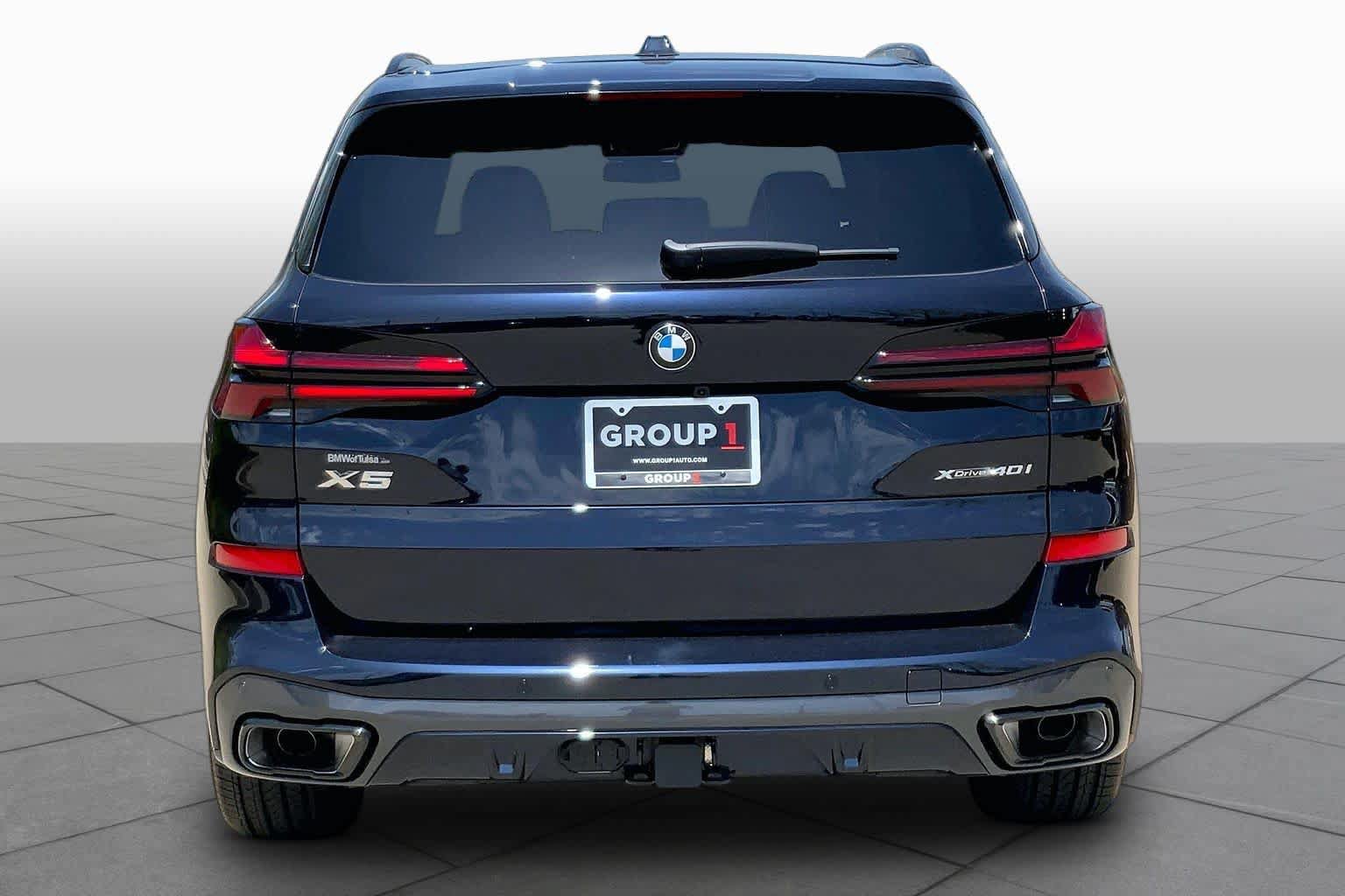 Used 2026 BMW X5 xDrive40i w/ M Sport Package AWD/4WD image 4