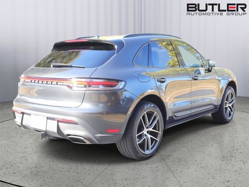 Used 2024 Porsche Macan image 7