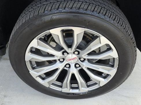 Used 2021 GMC Yukon Denali w/ Denali Premium Package AWD/4WD image 55