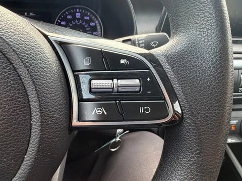 Used 2023 Kia Forte LXS w/ LXS Technology Package FWD image 35