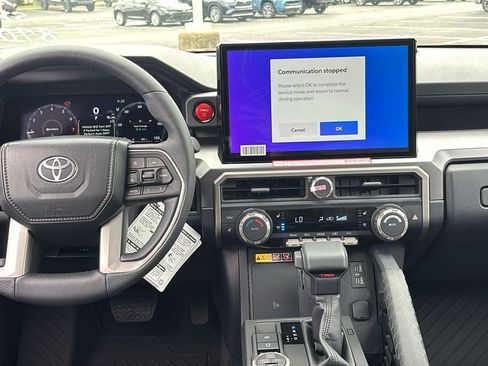 New 2026 Toyota 4Runner TRD Off-Road Premium AWD/4WD image 9