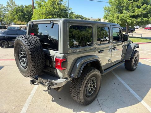Used 2023 Jeep Wrangler Unlimited Rubicon 392 w/ Xtreme Recon 35" Tire Package AWD/4WD image 3