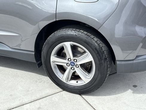 Used 2022 Ford Edge SEL w/ Convenience Package image 8