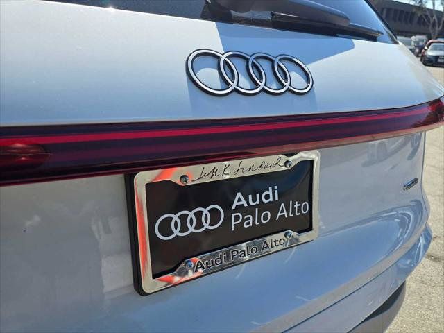 Used 2025 Audi Q5 Premium Plus AWD/4WD image 13