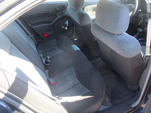 Used 2004 Pontiac Grand Am SE image 8