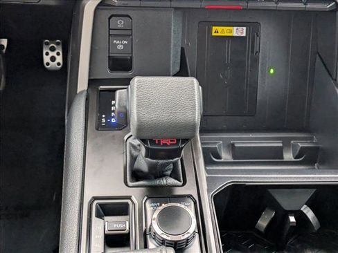 Used 2022 Toyota Tundra Limited image 13