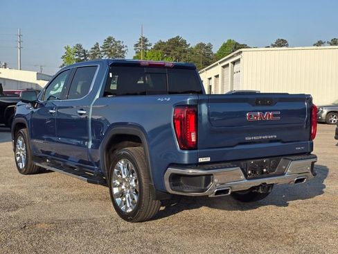 Used 2024 GMC Sierra 1500 SLT w/ SLT Premium Plus Package image 3